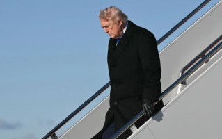 特朗普霍尔木兹海峡最后期限临近，美伊均未支持45天停火提议