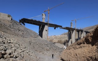 美国与以色列下一个目标：伊朗经济