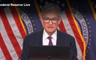 美联储按兵不动！中东局势不明，今年或降息一次，鲍威尔否认滞胀