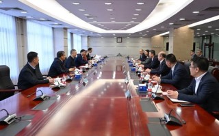 中国农业银行与山东黄金集团举行工作会谈