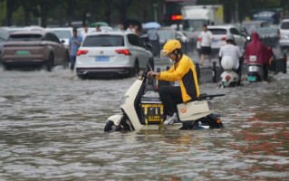 美团的真正威胁藏在暗处