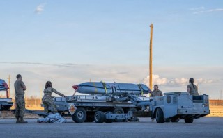 美国部署大部分隐形远程导弹库存用于伊朗战争