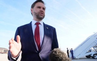 万斯预计美国与伊朗的和谈将取得“积极进展”