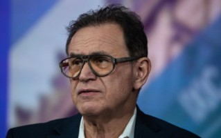 鲁比尼：特朗普或将升级伊朗战争，恐引发“1970年代式滞胀”