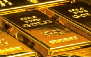 金价崩了！单日狂泻8%，全年涨幅归零，抄底时间到了？多家上市公司回应！