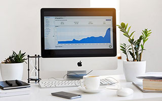 家电企业蜂拥入局AI 全屋智能距离“一屏控”还有多远