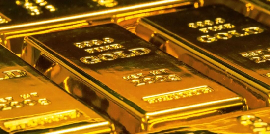 金价崩了！单日狂泻8%	，全年涨幅归零，抄底时间到了？多家上市公司回应！  第1张