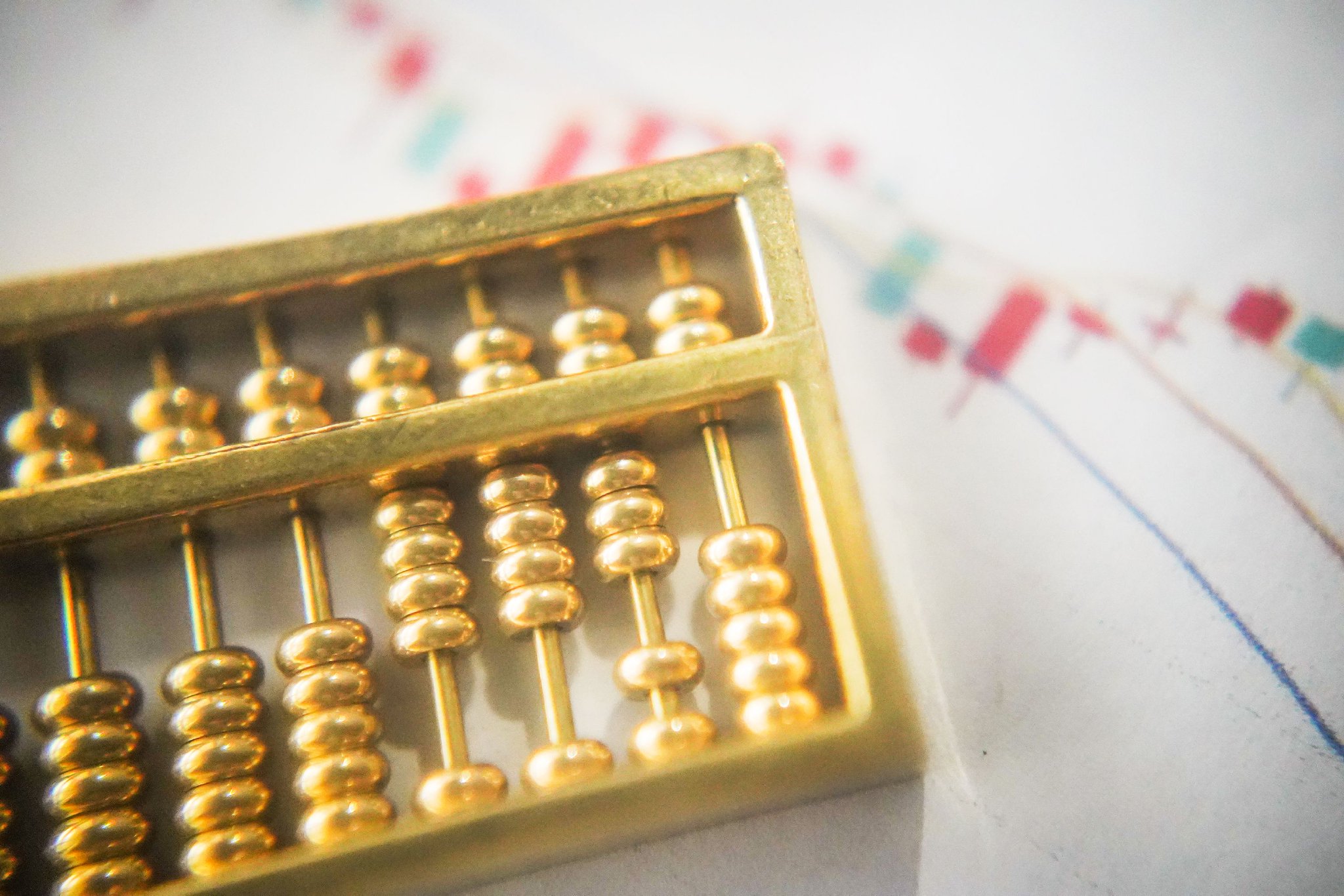 银行	、消金加快“甩包袱”，十亿级不良资产包频现  第1张