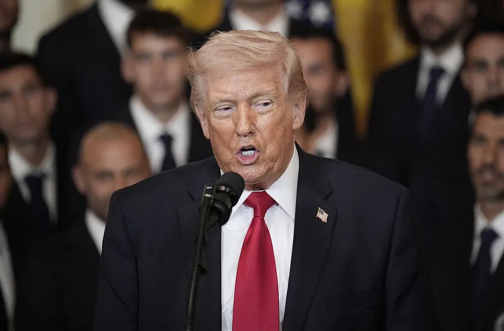 从“赢麻了	”到“还剩3554个目标”，美国被伊朗死死拖住的一个月  第1张