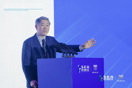 李稻葵:中国经济正处于关键转折点 第1张 李稻葵:中国经济正处于关键转折点 第1张