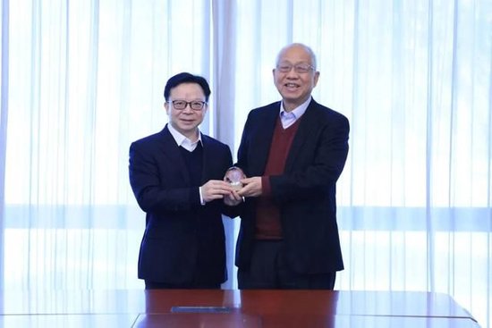 水木湛清华，桃李映晨曦|沐曦股份向清华大学捐赠仪式举行  第4张