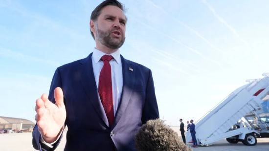 万斯预计美国与伊朗的和谈将取得“积极进展”  第1张