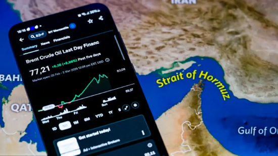 美国封锁霍尔木兹海峡之际，印度购买俄油豁免期恰好到期  第1张